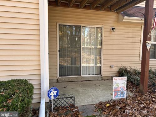 1422 Tristram Cir, West Deptford NJ  08051-2265 exterior