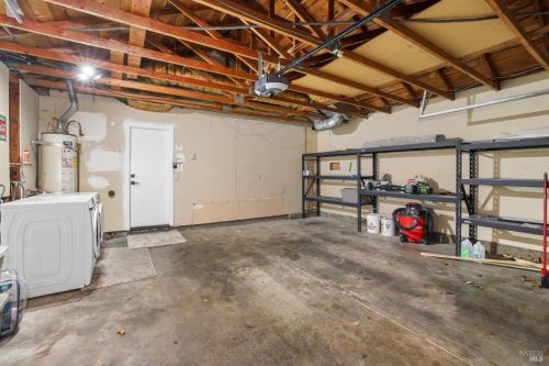 101 Fairoaks Dr, Vacaville CA  95688-5319 exterior