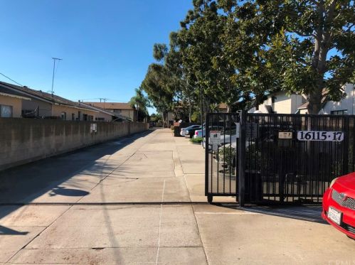 16115 Eucalyptus Ave, Bellflower, CA 90706-4761