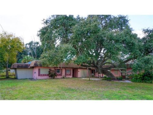 305 Albee Rd, Nokomis, FL 34275-2005