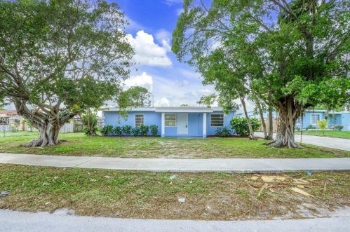 2941 Ocean Pkwy, Boynton Beach, FL 33435-1648