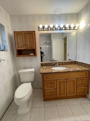 9325 24 Pl, Hollywood FL 33024-3125 exterior