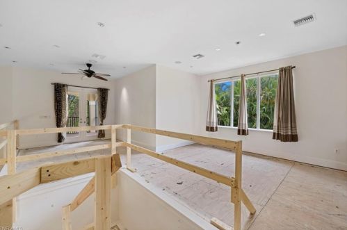 7834 Classics Dr, Naples FL  34113-3043 exterior