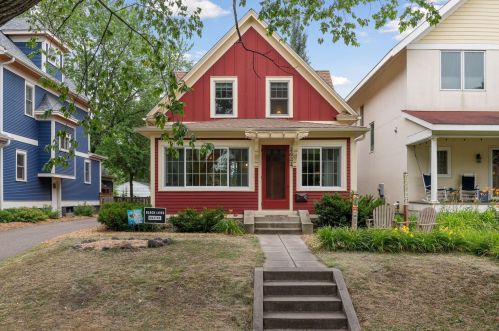 1621 32nd St, Minneapolis, MN 55408-3303