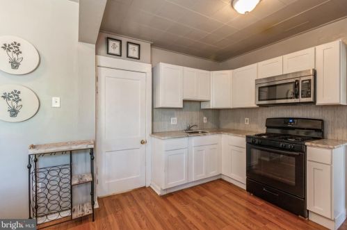 239 Chestnut St, West Deptford NJ  08093-1307 exterior