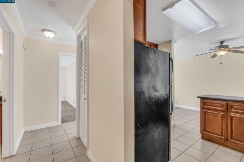 1699 Laguna St, Concord, CA 94520-2976