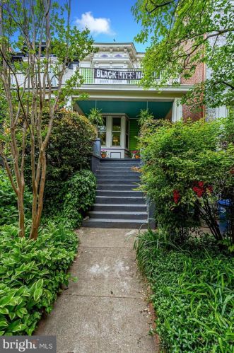 621 Massachusetts Ave, Washington, DC 20001-3743