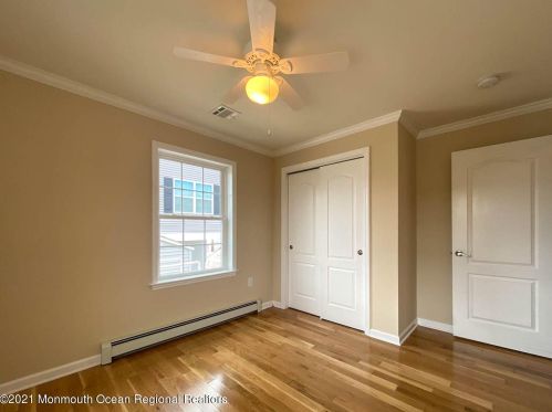 238 Pine Dr, Berkeley Township NJ  08721-3137 exterior