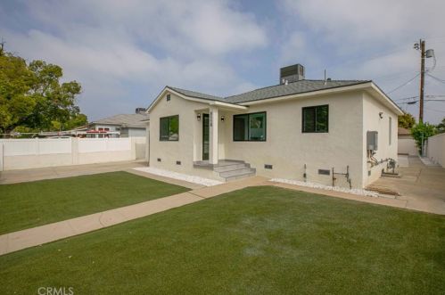8118 Wakefield Ave, Van Nuys, CA 91402-5329