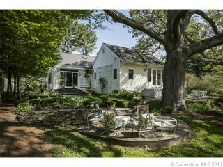 82 New Rd, Madison, CT 06443-2506