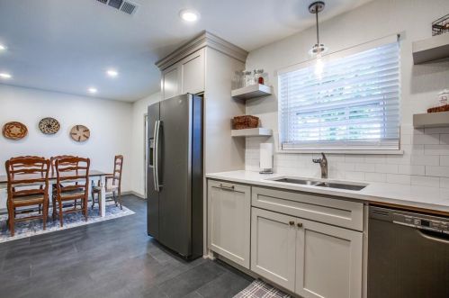 703 Cottonwood Dr, Richardson TX  75080-4715 exterior