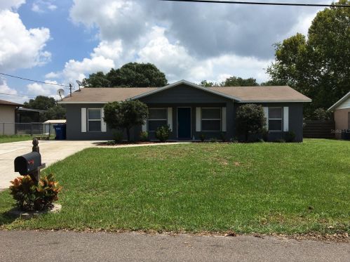 325 Honey Bee Ln, Polk City FL  33868-9168 exterior