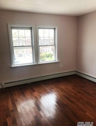 100-12 202nd St, Jamaica, NY 11423-1608