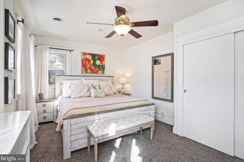 33 Vassar Rd, Camden NJ  08106-1623 exterior