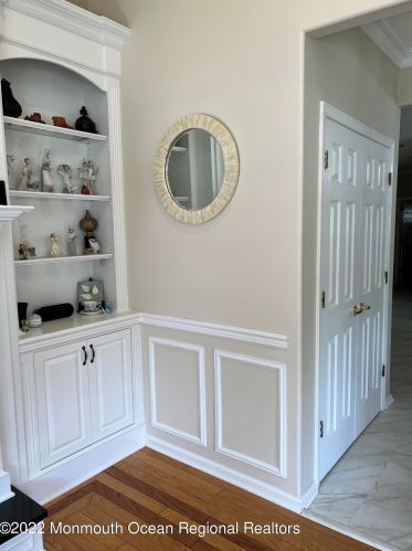 39 Riva Blvd, Bricktown NJ 08723-7983 exterior