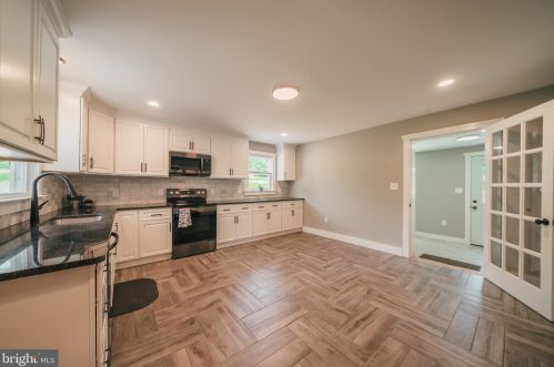 3505 Main St, Toms Brook VA  22660-1709 exterior