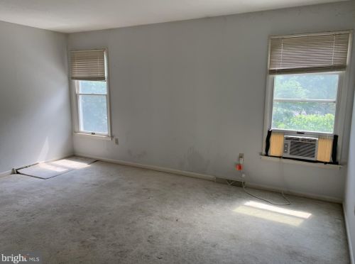 1706 Crossfield Dr, Lancaster PA 17603-6789 exterior