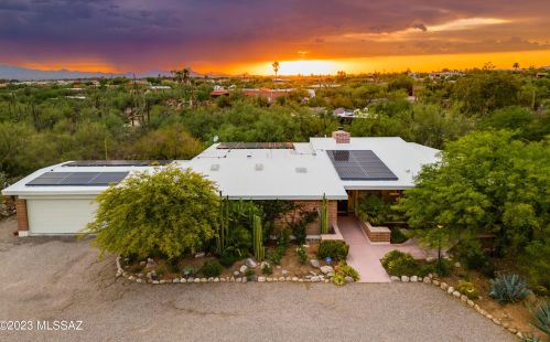 6435 Camino De Michael, Tucson, AZ 85718-1939