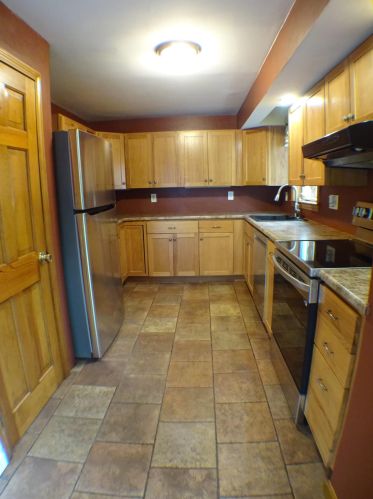 14 Brian Ave, Derry, NH 03038-4347
