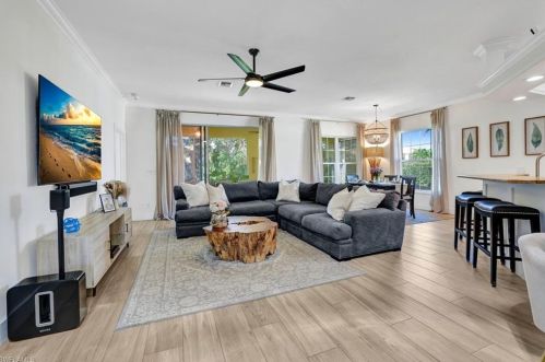 302 Stanhope Cir, Naples FL  34104-0812 exterior