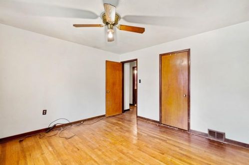 1948 Dartmore St, Pittsburgh PA 15210-4005 exterior