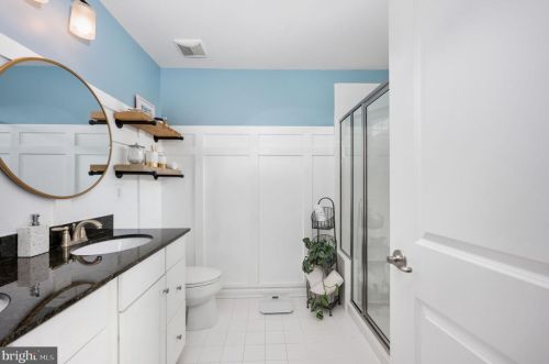 7009 Darbey Knoll Dr, Gainesville VA  20155-3634 exterior