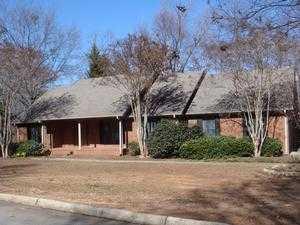 102 Park Hill Dr, Greer, SC 29651-1021