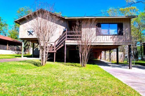 159 Elliott Cove Loop, Chita, TX 75862-7108
