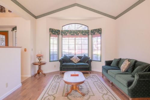 7461 Wynndel Way, Elk Grove CA  95758-1084 exterior