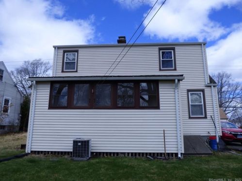 72 Pentlow Ave, New Britain, CT 06053-1624