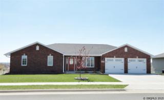 6348 Osage Dr, Dubuque, IA 52002-9326