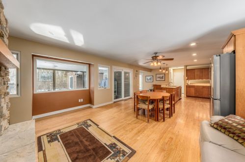 8801 Hart Dr, Waterford WI  53185-1364 exterior