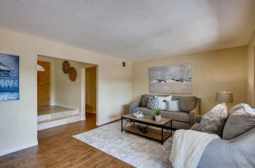12477 Via Cabezon, San Diego, CA 92129-3904