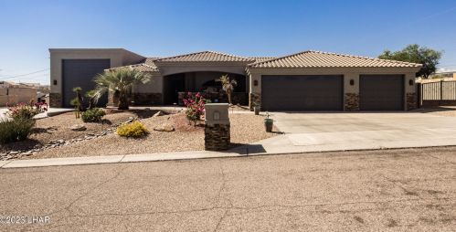 1411 Tamarack Dr, Lake Havasu City, AZ 86404-1844
