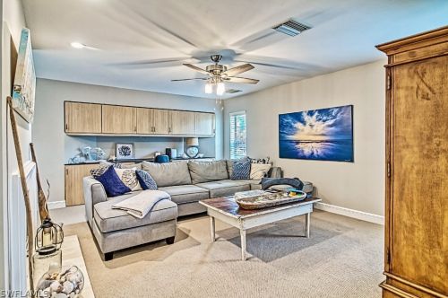 466 Sea Oats Dr, Sanibel FL  33957-5413 exterior