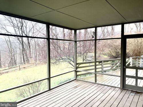 3321 Breidablik Dr, Wilmington, DE 19807-1924