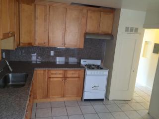 476 5th St, San Jose CA  95112-5622 exterior