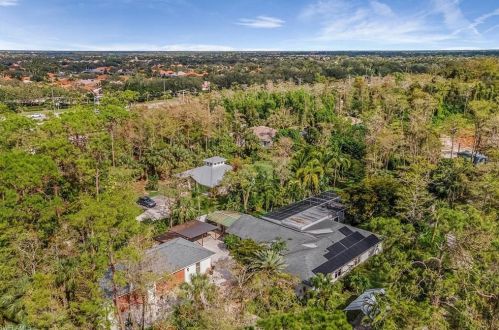 770 Logan Blvd, Naples FL 34116-3909 exterior