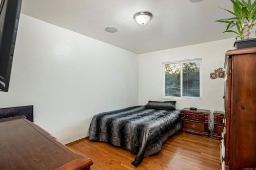 1099 Johnson Ave, El Cajon CA  92020-7354 exterior