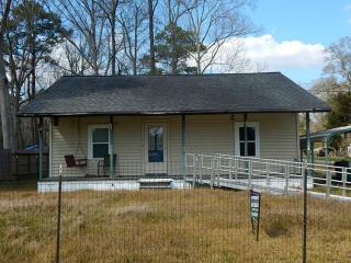 609 Marblehead St, Mont Belvieu, TX 77535