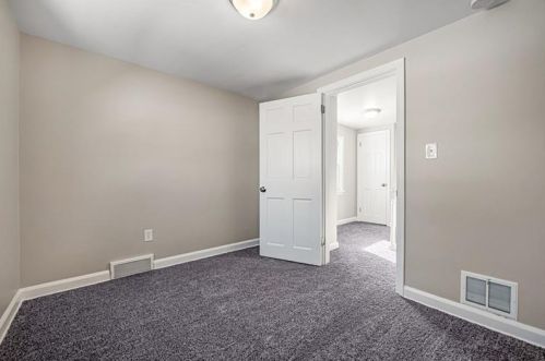 125 Kenmont Ave, New Kensington PA  15068-2927 exterior