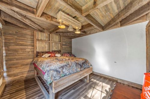 1006 Commerce Dr, Greenville TX  75401-2214 exterior