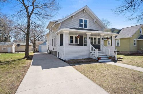 812 Shea Ave, Green Bay, WI 54303-3806