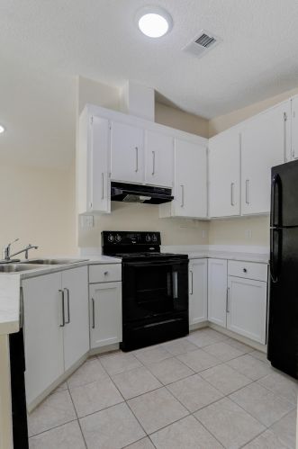 8262 Continental Ct, Pensacola FL  32506-3668 exterior