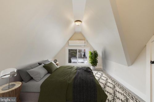 1315 Ashbourne Rd, Melrose Park PA  19027-2678 exterior