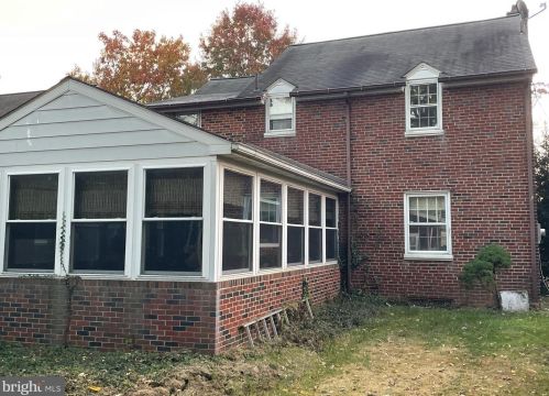 1524 Esbenshade Rd, Lancaster, PA 17601-4450