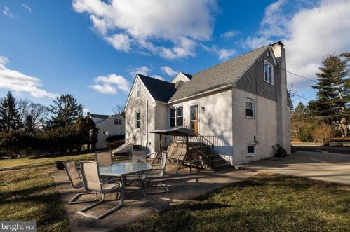 909 Sycamore Dr, Lansdale PA 19446-1722 exterior