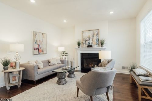 38 Walnut St, Little Falls NJ  07424-1402 exterior