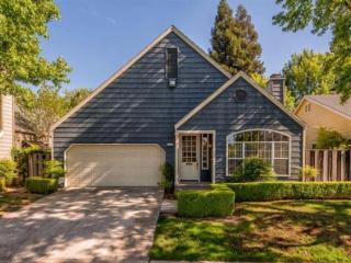 1025 Monticello Cir, Fresno CA  93720-1887 exterior