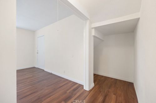 930 11th St, Long Beach CA  90813-3577 exterior
